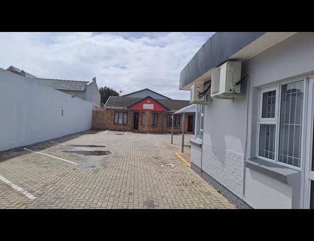 BUSINESS PROPERTY TO RENT IN NEWTON PARK